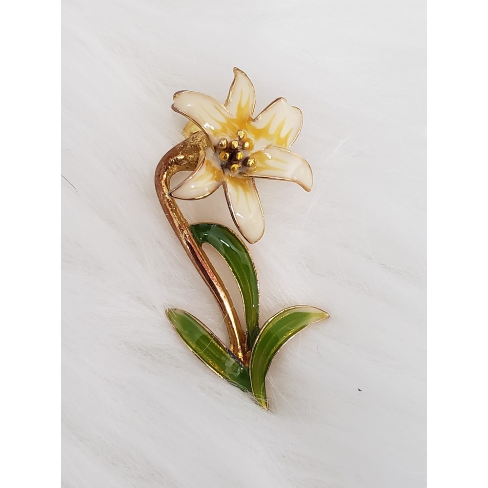 Vintage enamel brooch floral lily mcm lotus motif gold plated 50s 60s dainty